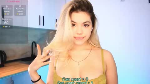 Snapshot of _iowaa_ chatting on January 7, 2026, 6:38 am Maria online show from January 7, 2026, 6:38 am