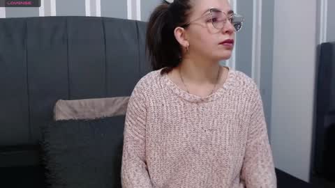 Isa online show from January 19, 2025, 11:23 am