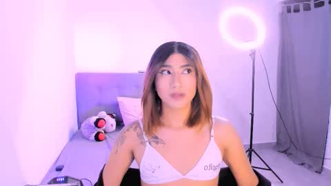 _isis_r online show from March 25, 2026, 7:20 pm