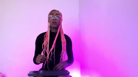 Brit  online show from November 28, 2025, 10:45 pm