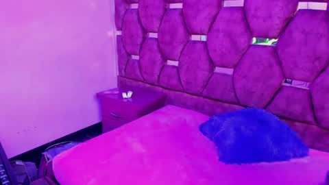 Snapshot of _ivy_luna chatting on July 23, 2026, 7:34 pm Ivy Luna online show from July 23, 2026, 7:34 pm