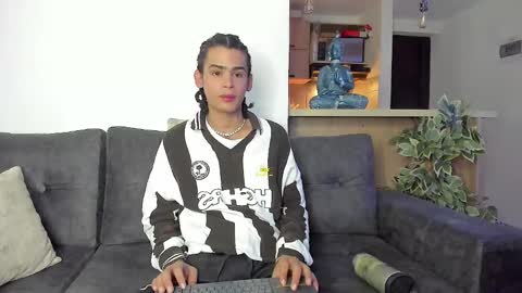 Jay online show from February 19, 2025, 11:25 pm