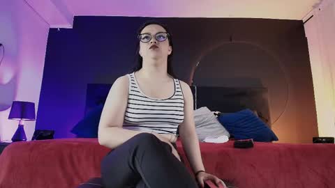 Miss Jade online show from April 17, 2026, 11:46 am