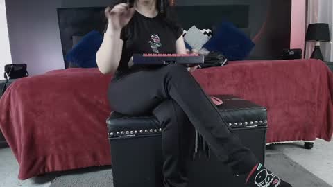 Miss Jade online show from June 3, 2026, 11:46 am
