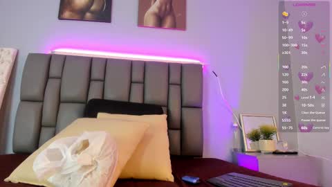 Jasmine online show from September 21, 2025, 12:51 pm