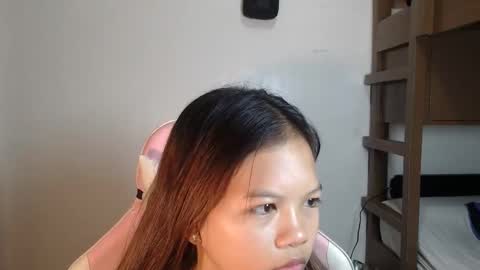 Snapshot of _jennn chatting on June 2, 2026, 6:21 pm Jen online show from June 2, 2026, 6:21 pm