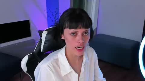  ...  online show from November 1, 2025, 7:05 pm