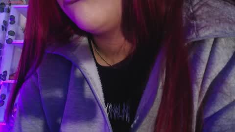 Mia online show from January 27, 2025, 4:01 pm