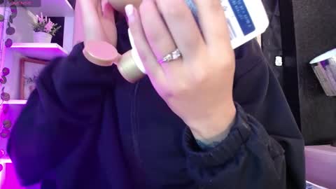 Mia online show from February 12, 2025, 12:55 pm