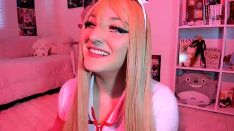 JULIANA online show from March 8, 2025, 1:36 pm