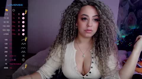 _just_a_queen_3 online show from January 2, 2025, 11:09 am