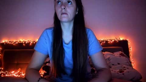 _just_a_simple_girl online show from February 26, 2025, 3:30 pm