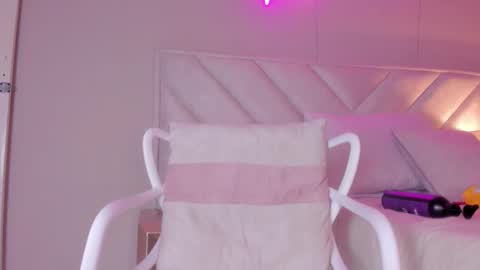 karol online show from September 19, 2025, 5:02 pm