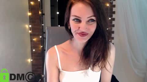  karolina online show from September 12, 2025, 4:29 pm