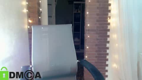  karolina online show from April 14, 2026, 5:30 pm