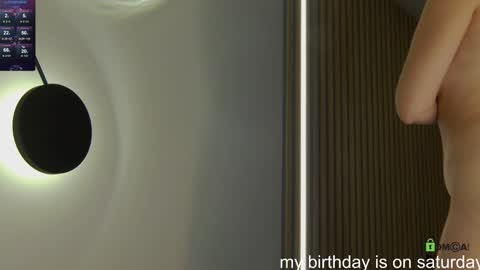 Kate online show from December 12, 2024, 9:04 pm