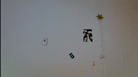 _kikiclark_ online show from October 5, 2025, 9:07 am