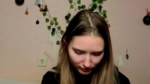 _kikiclark_ online show from January 31, 2026, 8:51 pm