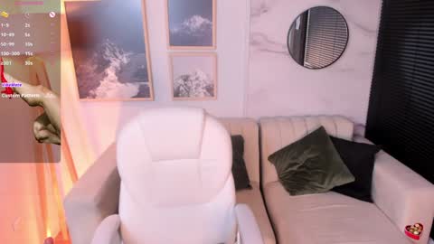 Kiraaaa 0 online show from January 7, 2025, 11:14 pm