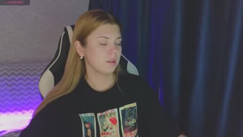 Molly   Emily online show from September 19, 2025, 6:52 pm