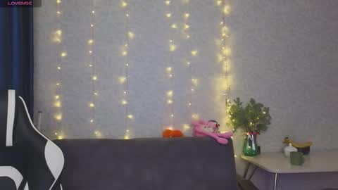 Molly   Emily online show from February 26, 2026, 3:22 pm