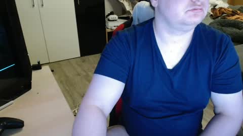 _kitsu_ online show from May 7, 2026, 5:46 am