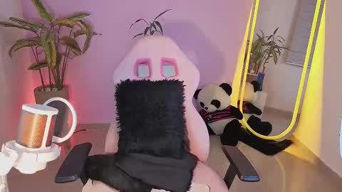 Kylie online show from September 18, 2025, 11:40 pm