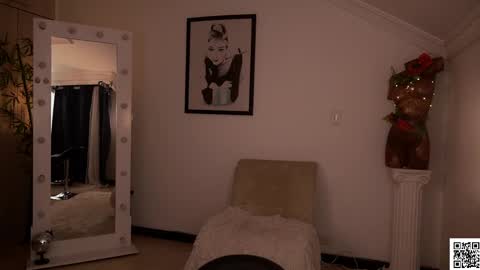 Snapshot of _lady_di chatting on December 11, 2024, 3:45 am Not on OF Some stuff for sale online show from December 11, 2024, 3:45 am