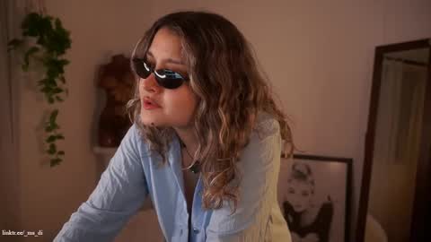 Snapshot of _lady_di chatting on September 13, 2025, 3:50 am Not on OF Some stuff for sale online show from September 13, 2025, 3:50 am