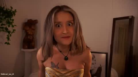 Snapshot of _lady_di chatting on October 10, 2025, 3:05 am Not on OF Some stuff for sale online show from October 10, 2025, 3:05 am