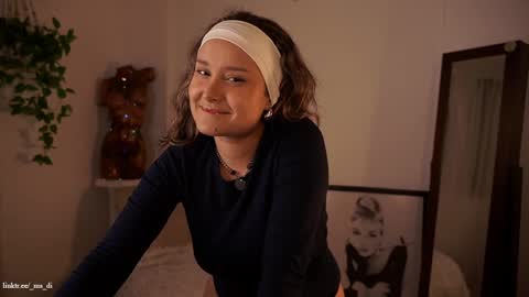 Snapshot of _lady_di chatting on October 24, 2025, 3:47 am Not on OF Some stuff for sale online show from October 24, 2025, 3:47 am