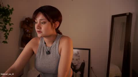 Snapshot of _lady_di chatting on October 28, 2025, 3:54 am Not on OF Some stuff for sale online show from October 28, 2025, 3:54 am