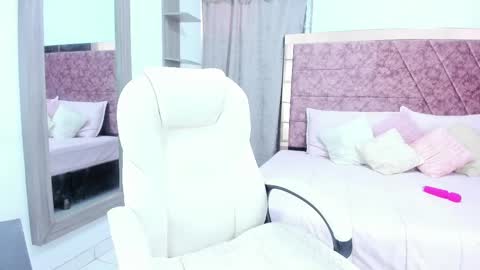 NAILHA SAJANI  online show from March 11, 2025, 11:55 am