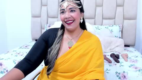 NAILHA SAJANI  online show from September 10, 2025, 7:36 pm