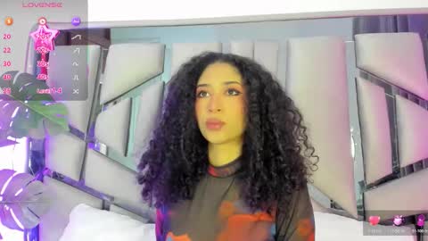 Lanna  online show from March 24, 2026, 11:04 am