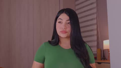 Alejandra suescun online show from February 5, 2025, 2:51 am