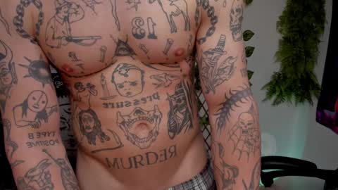 Layne online show from February 6, 2025, 3:37 am