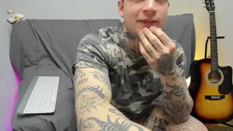 Layne online show from February 8, 2026, 7:56 am