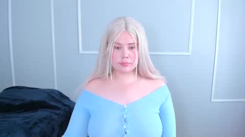 leana online show from November 16, 2025, 6:13 pm