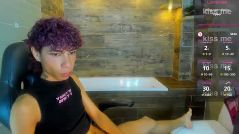  L E M M O N  online show from January 11, 2025, 5:40 pm