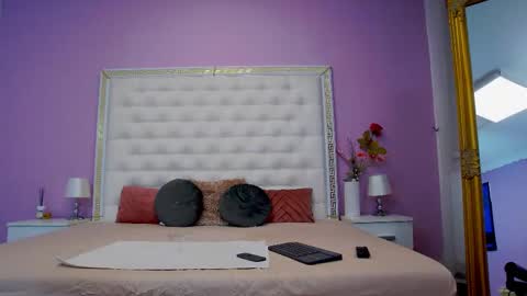 Lena Paul online show from September 11, 2025, 3:50 am