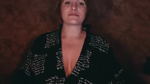 Snapshot of _letty_ chatting on July 16, 2026, 9:32 pm Letty online show from July 16, 2026, 9:32 pm