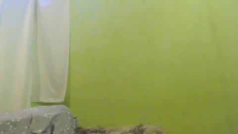 _lilies_gigi_ online show from February 13, 2025, 10:22 pm