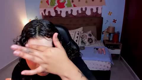 Liily online show from January 10, 2026, 9:05 pm