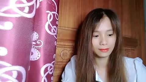 Snapshot of _lily0_ chatting on July 23, 2026, 12:02 am _lily0_ online show from July 23, 2026, 12:02 am