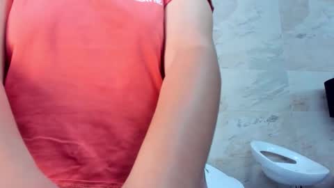 lily  online show from December 3, 2025, 7:12 pm