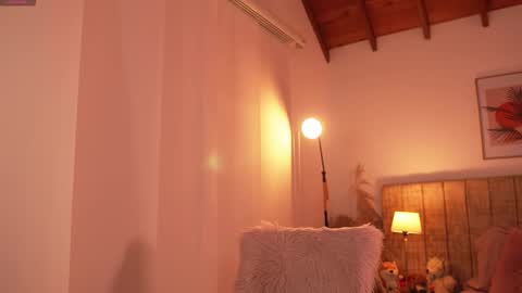 Lissana online show from March 17, 2026, 10:35 pm