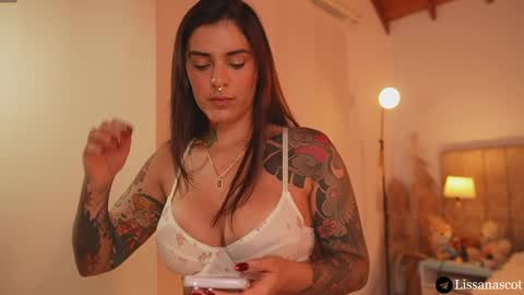 Lissana online show from April 3, 2026, 7:56 pm