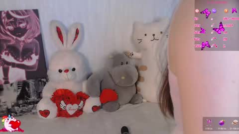 Viola online show from February 11, 2025, 9:25 pm