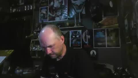 Snapshot of _longfellow chatting on October 24, 2025, 3:25 am That guy online show from October 24, 2025, 3:25 am